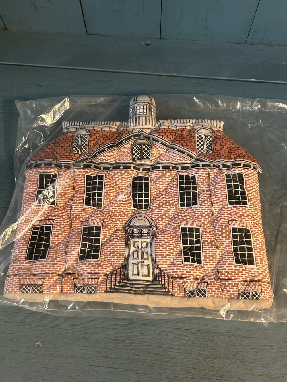 Frances Worters Vintage Tea Cozy Brick House, Made in England  | 100% Cotton NOS
